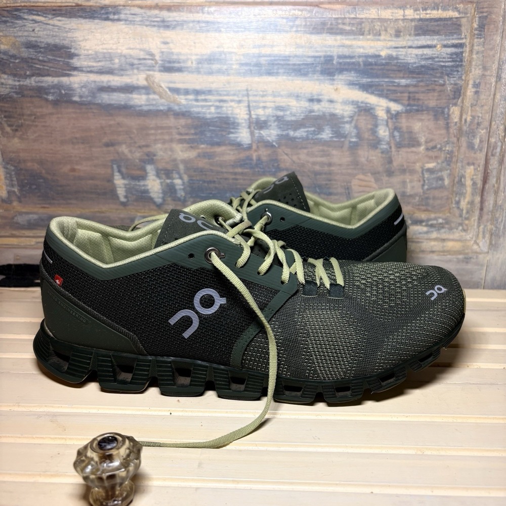 On Cloud X Men's 8.5 Olive Green Black Running Shoes Cross Training Sneakers